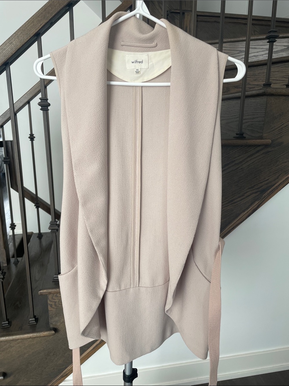 Aritzia Wilfred Sleeveless Draped Vest Blazer in Light Taupe